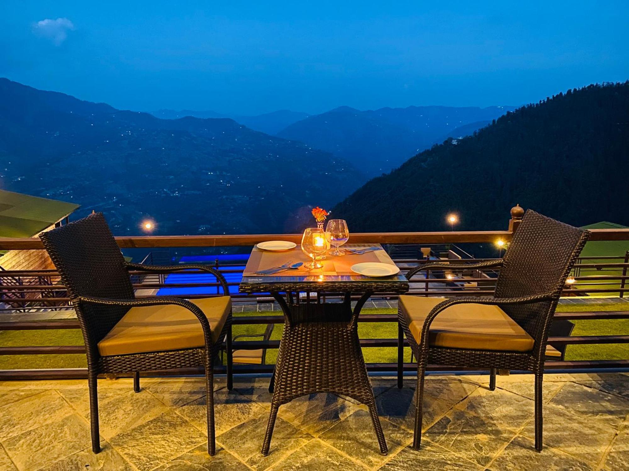 Justa Cliffend Resort & Spa, Mashobra Kiar Экстерьер фото